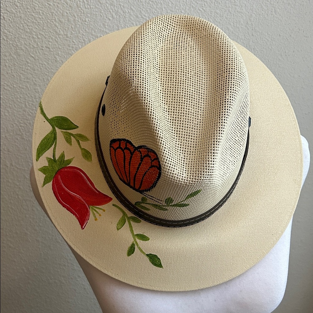 Floral Embroidered Cream Hat